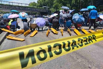 Segob pide a maestros retirar bloqueo de Circuito Interior