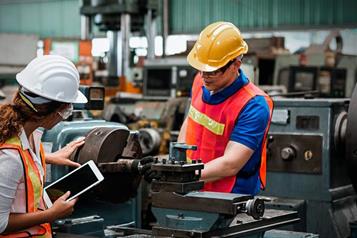Baja en NL la pobreza laboral al nivel del 2008
