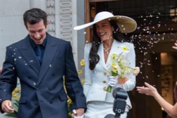 Se casan Dua Lipa y Callum Turner en boda civil