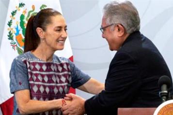 Maestros de la SNTE respaldan a Sheinbaum antes de informe