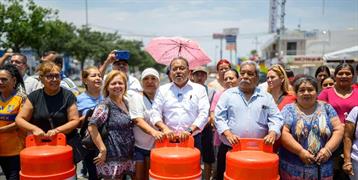 Entrega Escobedo segunda etapa de modernizaci&oacute;n de Av. Ra&uacute;l Salinas