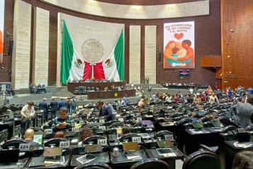 Edita C&aacute;mara de Diputados casi cuatro mil libros