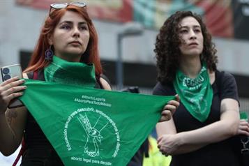 Llama Iglesia a defender la vida desde la legislaci&oacute;n
