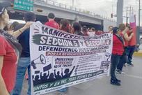 Se manifiestan maestros en 12 entidades
