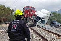 Impacta el tren a tr&aacute;iler