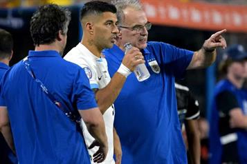&acute;Opt&eacute; por otros jugadores&acute;, Bielsa sobre Su&aacute;rez