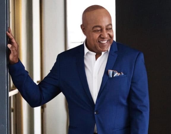 Muere Peabo Bryson, voz de canciones en pel&iacute;culas de Disney