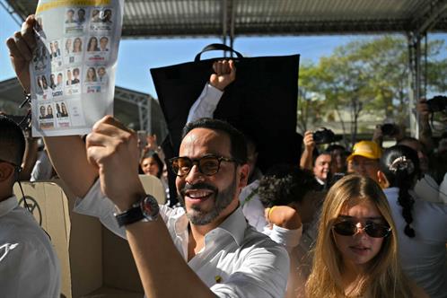 Respalda Trump a candidato ultraderechista 