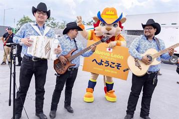 Recibe NL a Jap&oacute;n al puro estilo norte&ntilde;o