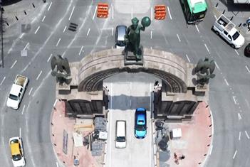 Reabren carriles bajo el Arco de la Independencia