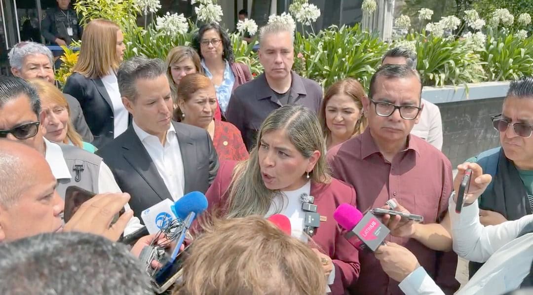 Presenta Morena denuncia contra Adri&aacute;n de la Garza