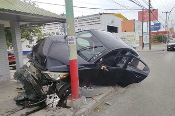 Estrella auto por andar de correlona