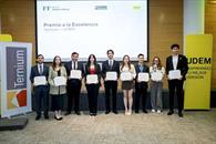 Reconocen a los mejores promedios de ingenier&iacute;a