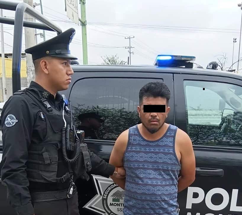 En el momento en que manejaba un auto con reporte de robo, un hombre fue detenido por oficiales de la Polic&iacute;a de Monterrey, al ser detectado con las c&aacute;maras de vigilancia del C4, en la Colonia Cementos.