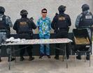 Cae con arma de fuego, droga y dinero
