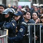 Ofrece EU ayuda de emergencia mientras sigue la crisis en Bolivia