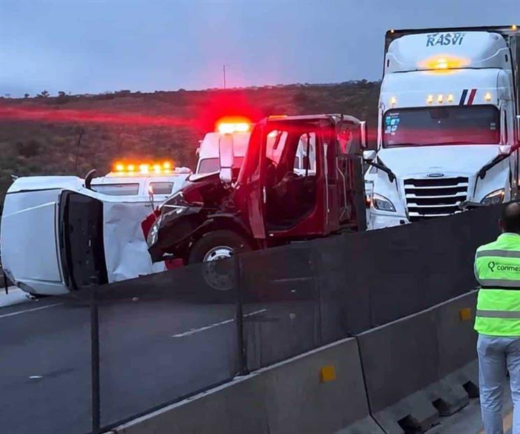 Choque en Autopista a Saltillo colapsa vialidad
