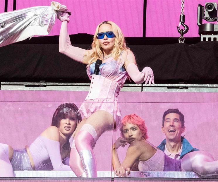 Madonna sorprende con concierto en Times Square