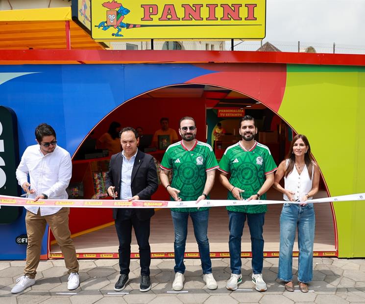 Inauguran espacio dedicado al futbol &acute;Experiencia Panini&acute;