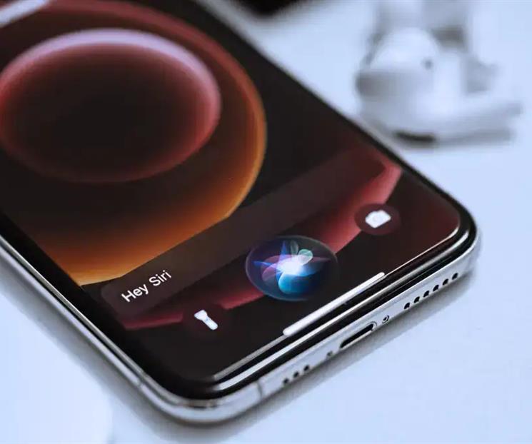 Apple recurre a NVIDIA y Google para que Siri compita con ChatGPT