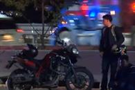 Fallece motociclista al estrellarse contra muro