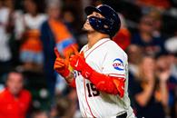 Isaac Paredes llega a los 100 jonrones