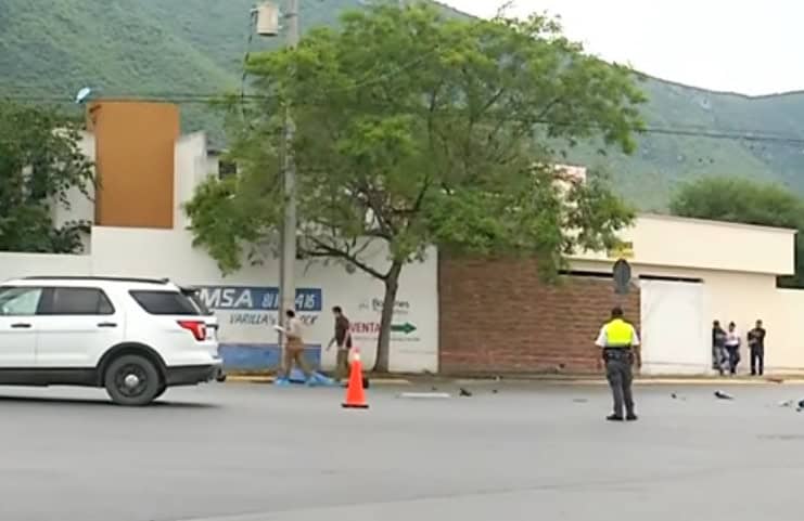 Un repartidor de comida r&aacute;pida, perdi&oacute; la vida en forma instant&aacute;nea, al ser impactado por una ruta urbana, en calles de la colonia Santa Luz en el municipio de Escobedo.