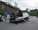 Deja volcadura tres lesionados