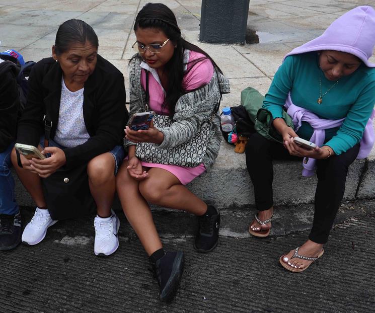 Expertos alertan consecuencias del padr&oacute;n obligatorio de telefon&iacute;a