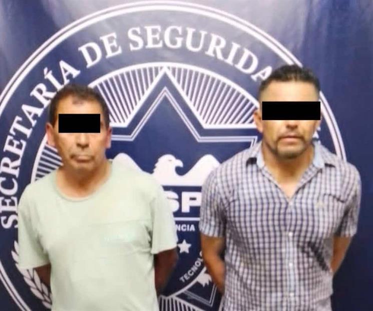 Detienen a dos hombres por robo a casa en San Pedro