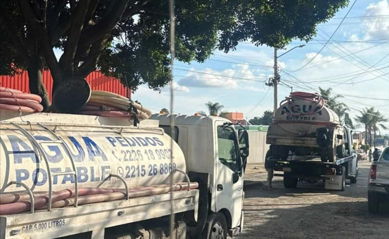 Clausuran toma clandestina de agua en Puebla