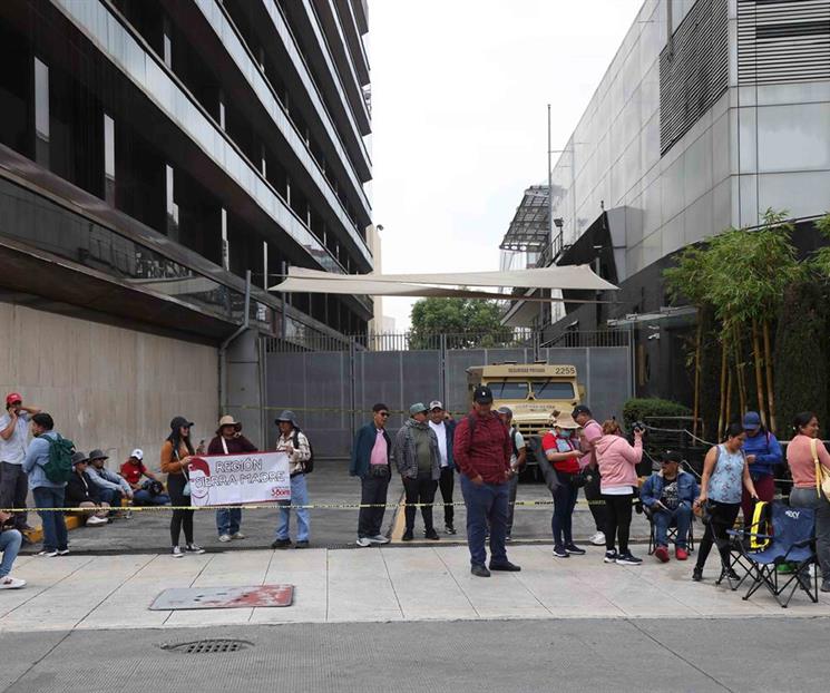 CNTE insiste en reuni&oacute;n con la Presidenta