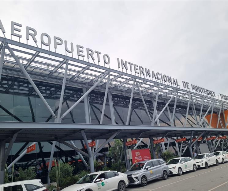 Apagón en aeropuerto fue una falla interna: CFE Apagón en aeropuerto fue una falla interna: CFE