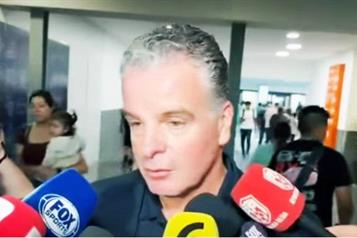 Llega Dennis te Kloese a Monterrey