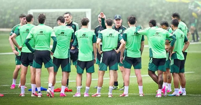Esconde Aguirre su arsenal