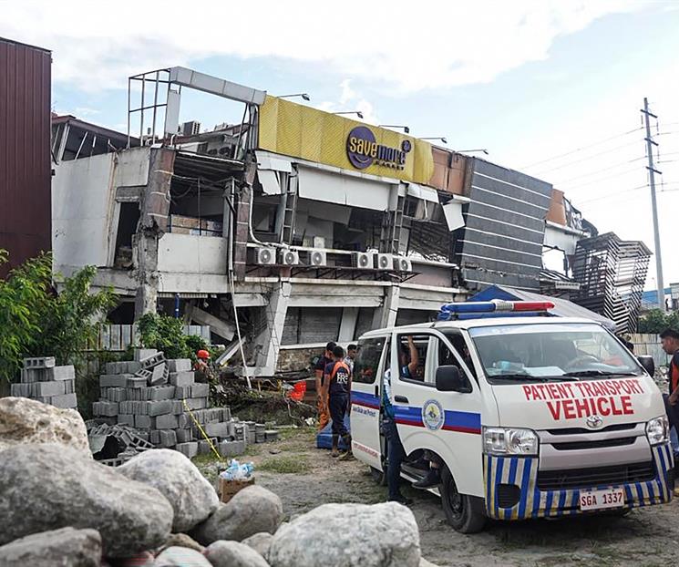 Al menos 35 fallecidos por fuerte terremoto en el sur de Filipinas