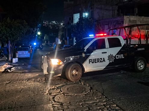 Balean a dos hombres al sur de Monterrey