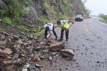 Boris deja inundaciones, deslaves y afectaciones menores