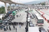 Aseguran explosivos en autob&uacute;s de Ayotzinapa