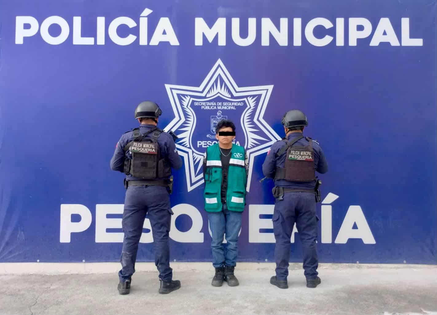 Elementos de Polic&iacute;a de Proximidad, se logr&oacute; la detenci&oacute;n de un masculino por su probable participaci&oacute;n en el delito de lesiones dolosas, en hechos ocurridos al interior de una empresa ubicada en la colonia La Arena.