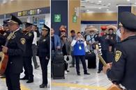 Secretaría de Turismo recibe a los primeros turistas del Mundial Secretaría de Turismo recibe a los primeros turistas del Mundial