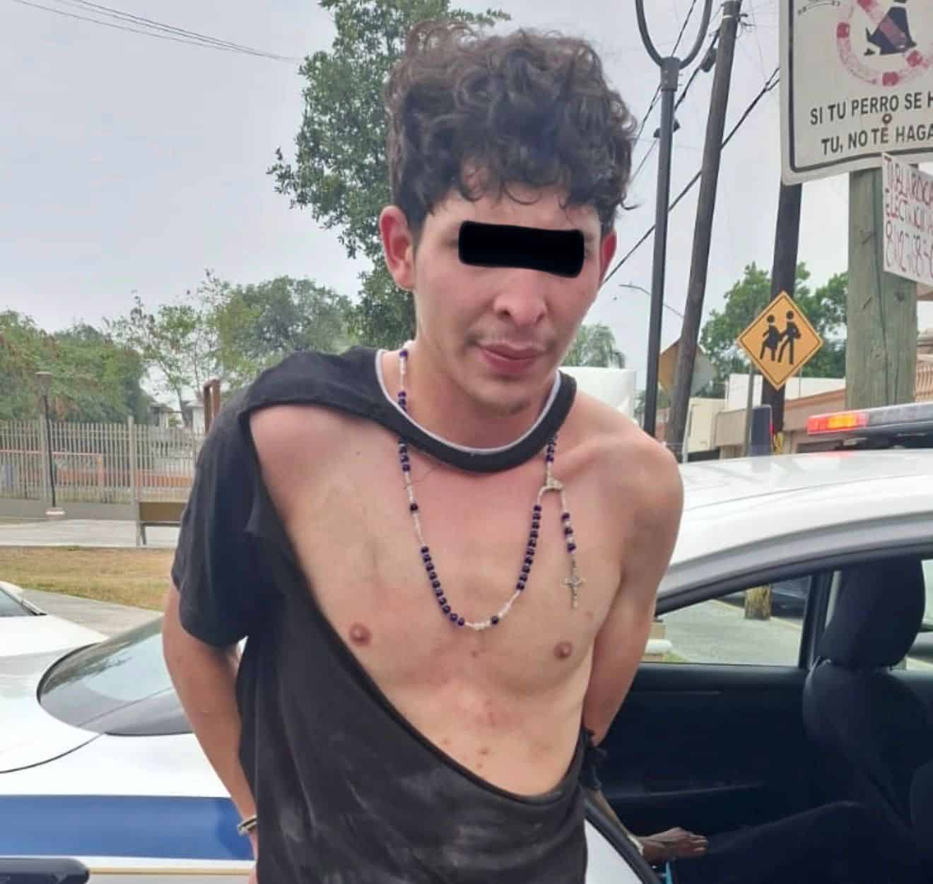 Tres hombres en posesi&oacute;n de droga, fueron arrestados por elementos de la Polic&iacute;a de San Nicol&aacute;s y la Agencia Estatal de Investigaciones, en la Colonia Valle del Nogalar, adem&aacute;s son investigados por robo de veh&iacute;culos.