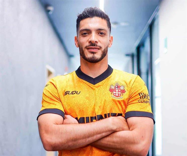 Jim&eacute;nez vuelve al Wolverhampton