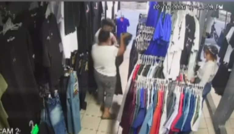 Buscan a ladrones de ropa Buscan a ladrones de ropa