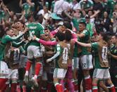 México derrota a Sudáfrica en arranque mundialista México derrota a Sudáfrica en arranque mundialista