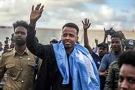 Reciben como h&eacute;roe a &aacute;rbitro Somal&iacute;; Canad&aacute; lo pide