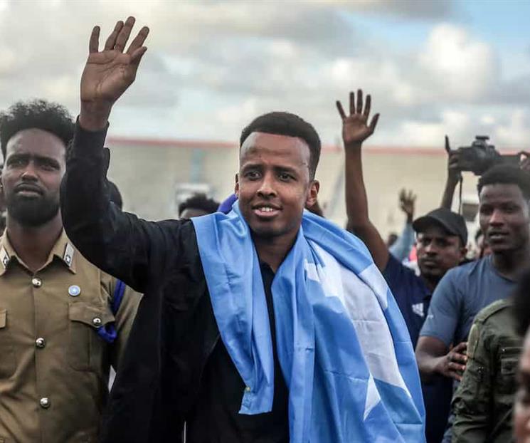 Reciben como héroe a árbitro Somalí; Canadá lo pide Reciben como héroe a árbitro Somalí; Canadá lo pide