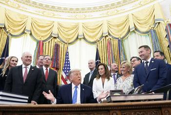 No necesitamos nada de M&eacute;xico: afirma Donald Trump