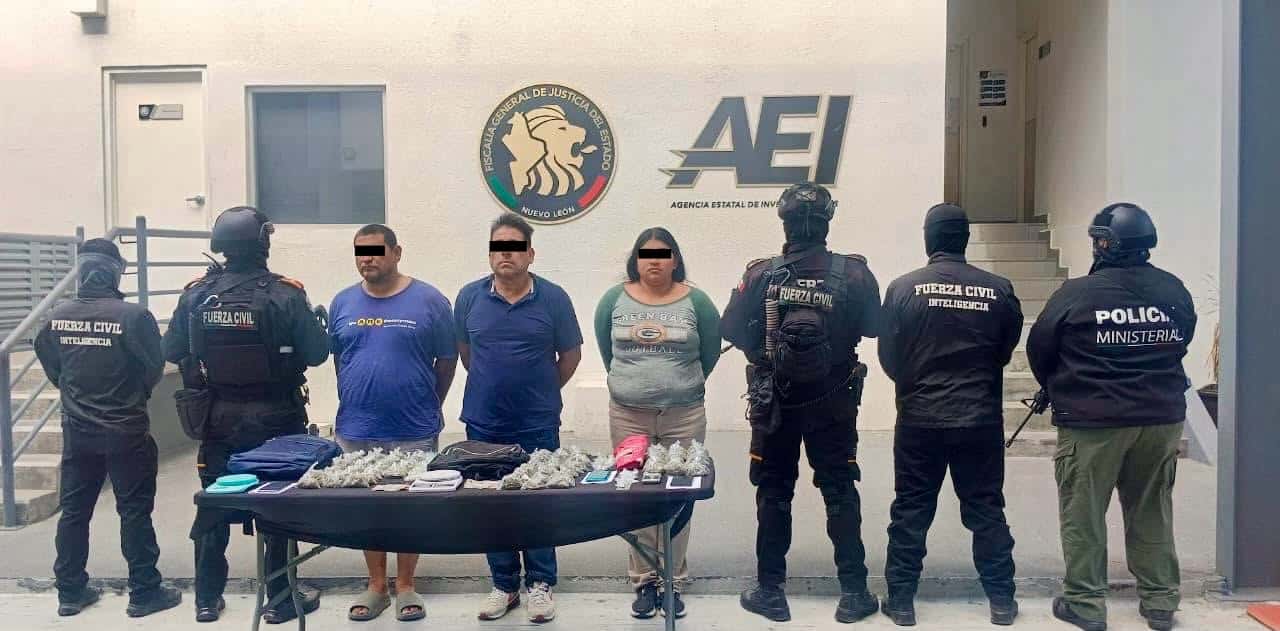 Elementos de Fuerza Civil y la Polic&iacute;a de Guadalupe detuvieron a tres personas por delitos contra la salud, dos de ellos, son se&ntilde;alados como probables responsables del robo con violencia en registrado el pasado mes de mayo en el municipio de Guadalupe.