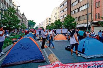 En 12 estados protesta la CNTE; genera desabasto